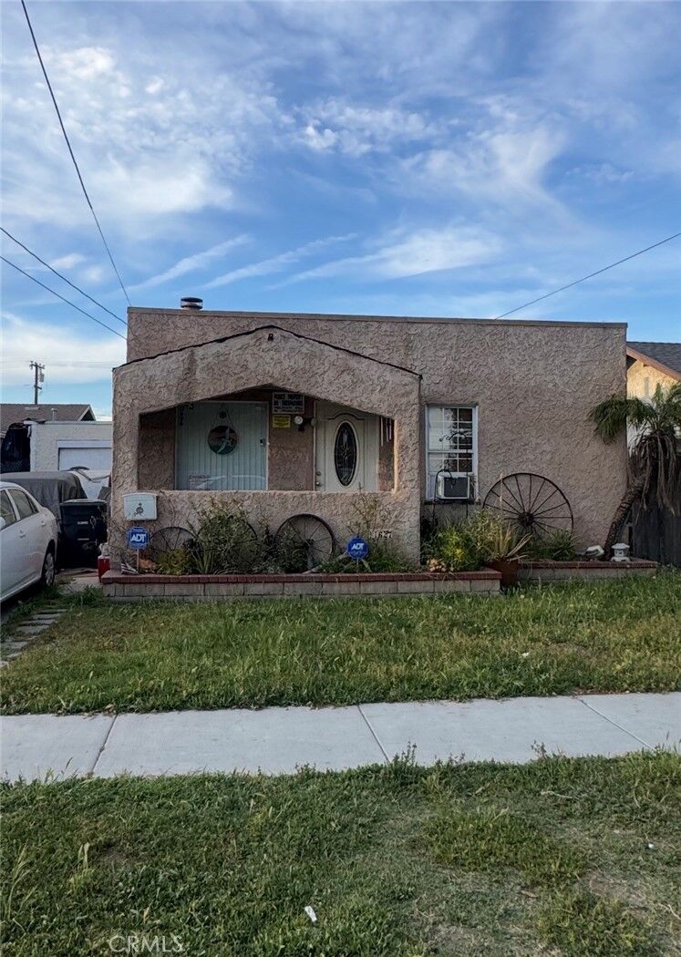 Property Photo:  11627 186th  CA 90701 