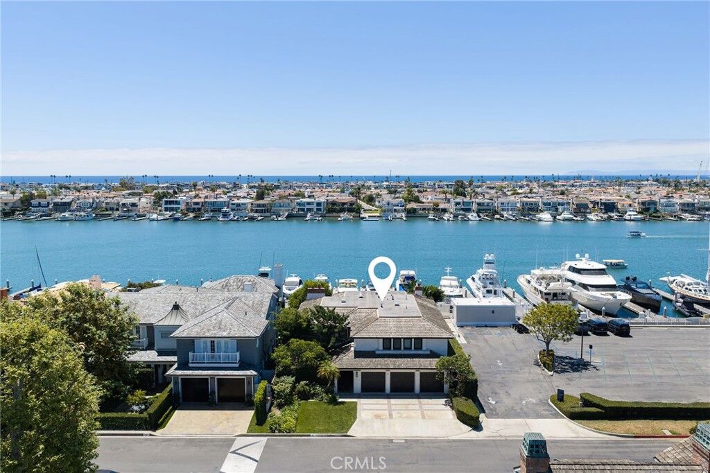 Property Photo:  2572 Bayshore Drive  CA 92663 