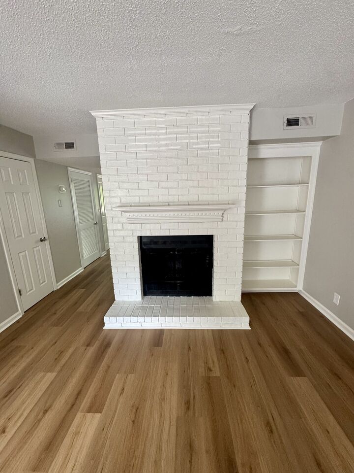Property Photo: 169 Edgewood Dr TN 37075