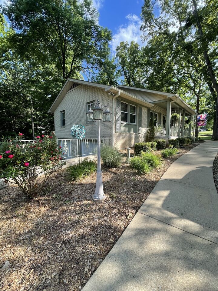 Property Photo: 100 Canary Dr TN 37055