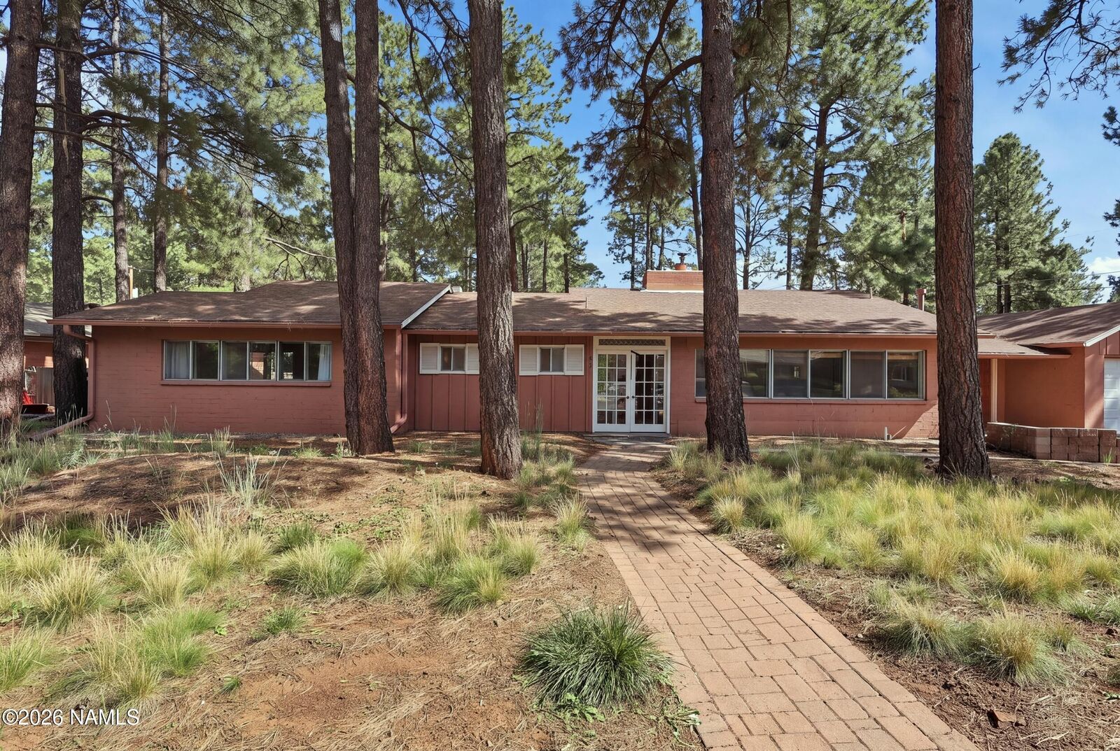 Property Photo:  516 N James Street  AZ 86001 
