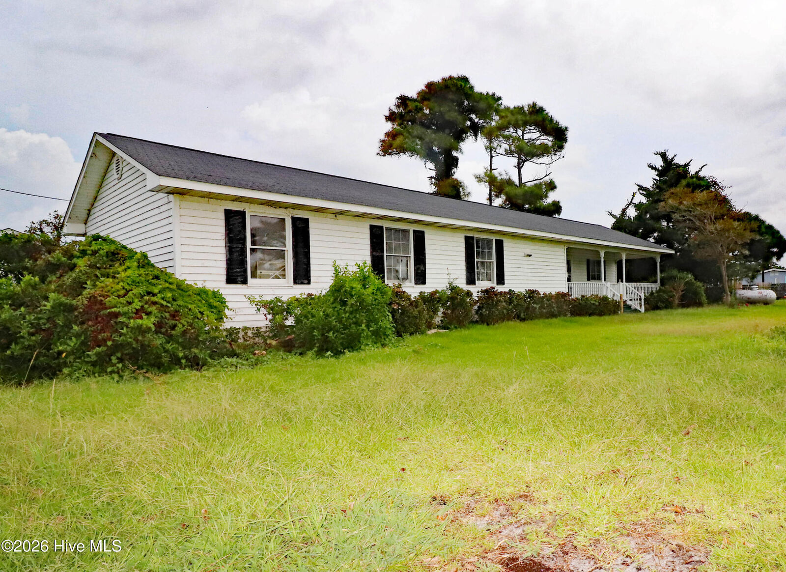 Property Photo: 115 Canal Drive NC 28531