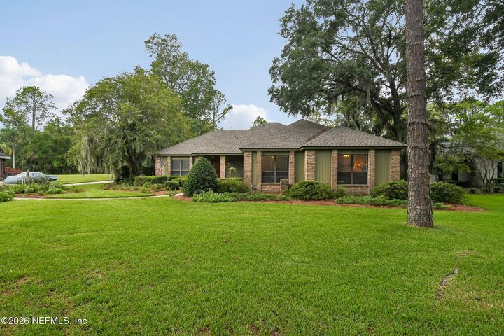 Property Photo:  4526 Oak Bay Drive W  FL 32277 