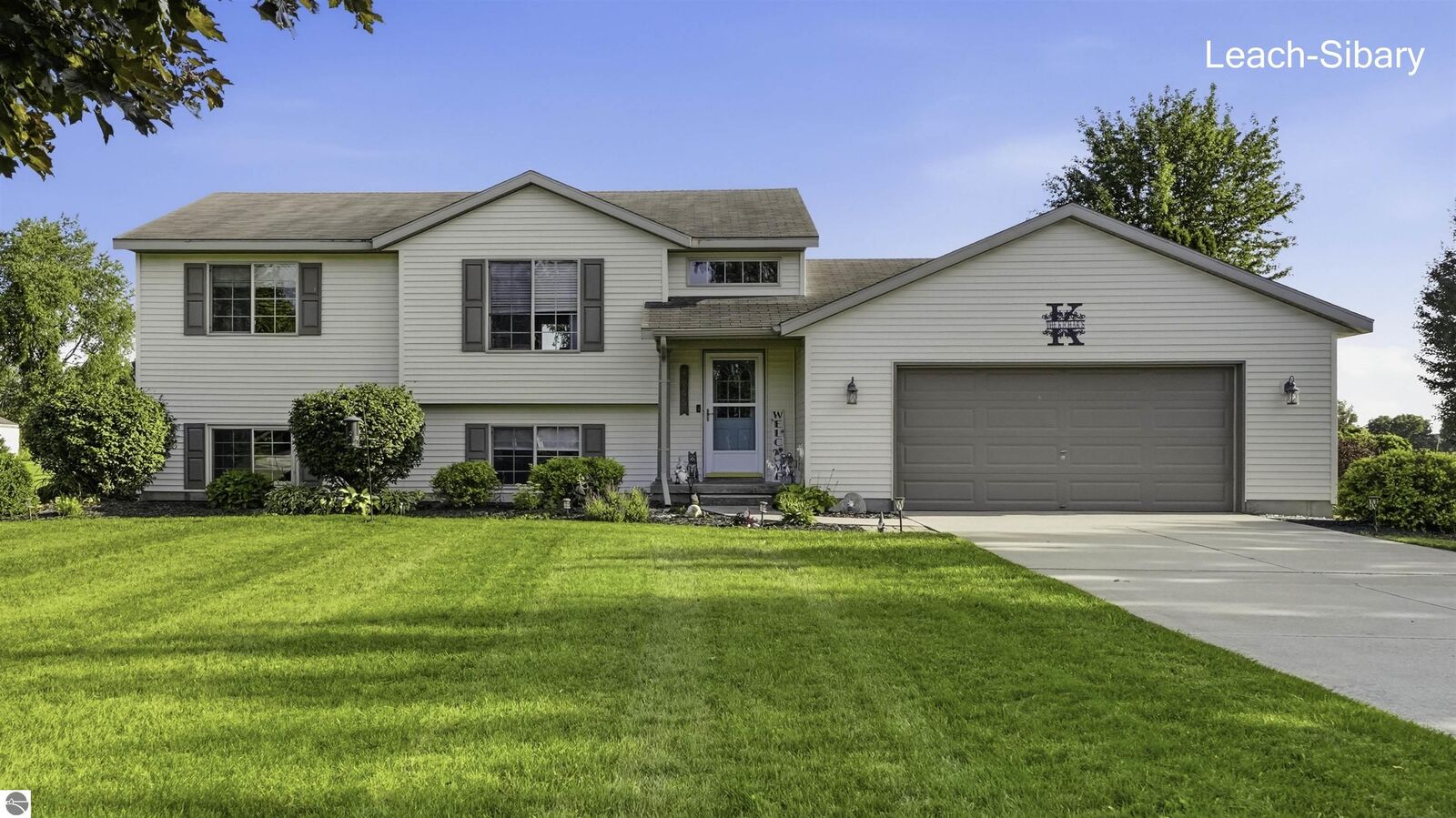 Property Photo:  4966 NE Dio Drive NE  MI 49315 