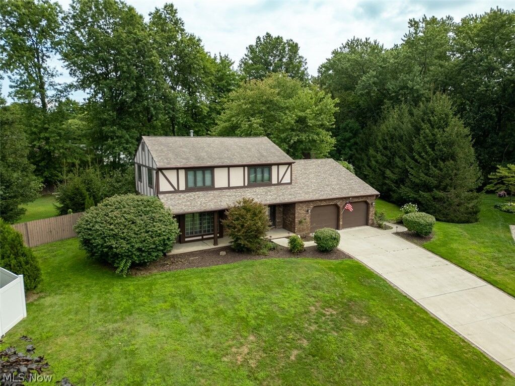 Property Photo:  124 Saddle Ridge Circle SE  OH 44484 