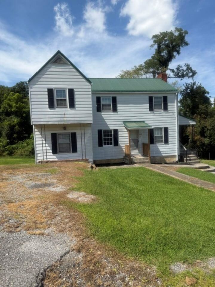 Property Photo:  305 Maple Drive  VA 24134 