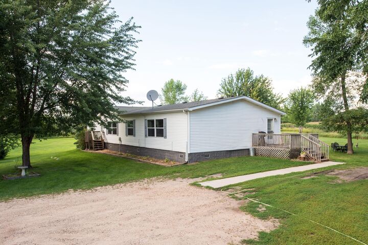 Property Photo: 6951 County Road 82 NW MN 56332