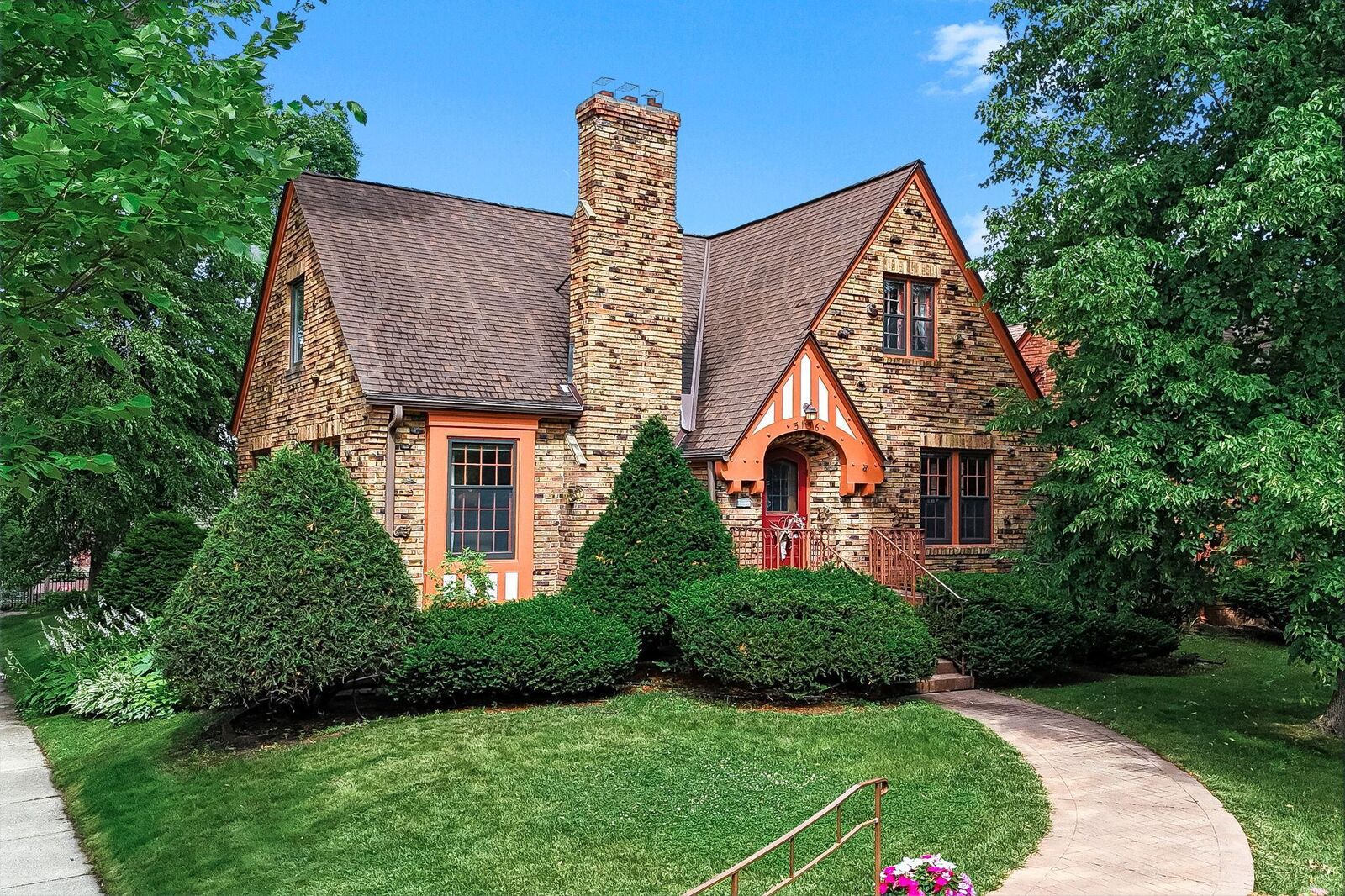 Property Photo: 5156 Logan Avenue S MN 55419