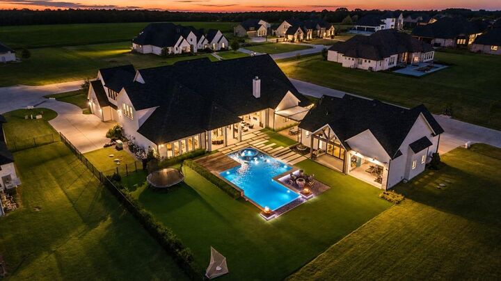 Property Photo:  1604 Balboa Place  TX 75009 
