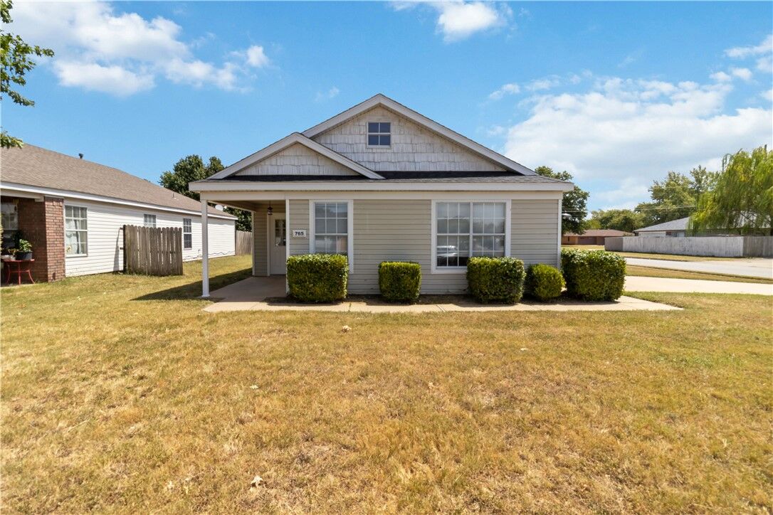 Property Photo: 765 Hackberry AR 72762