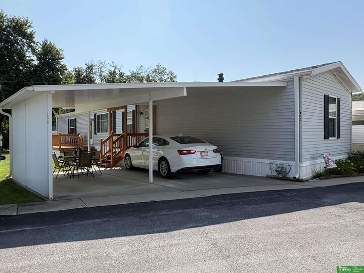 Property Photo:  3701 McKinley Street 15A  NE 68112 