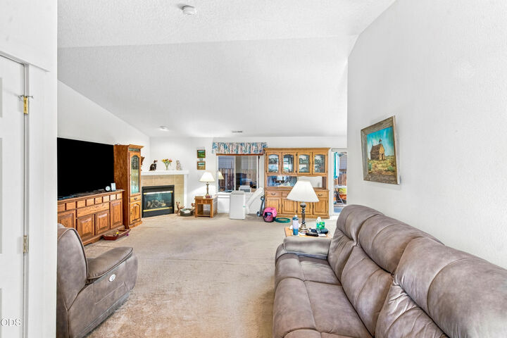Property Photo:  2227 SW Newberry Court  OR 97756 