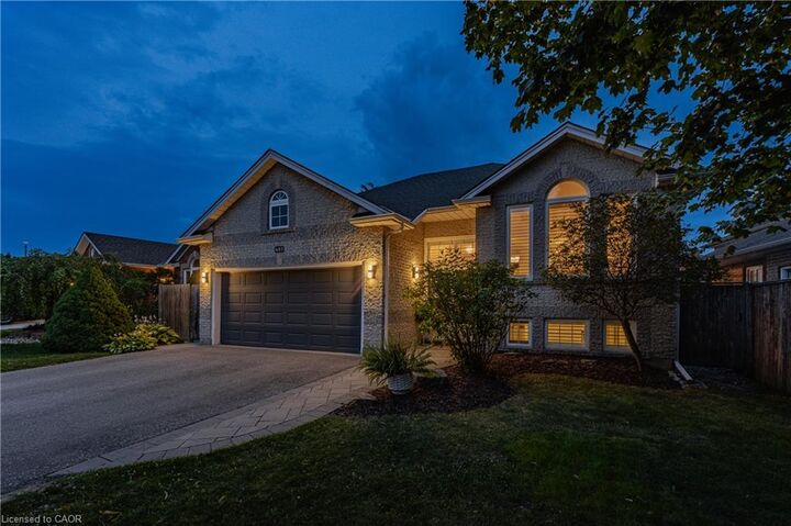 Property Photo: 457 Eastbridge Boulevard ON N2K 3Y4