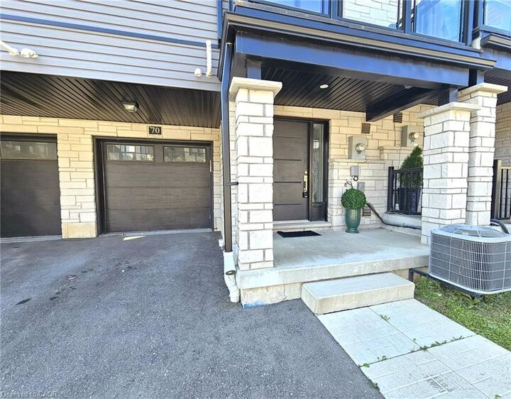 Property Photo:  51 Sparrow Avenue 70  ON N1T 0E5 