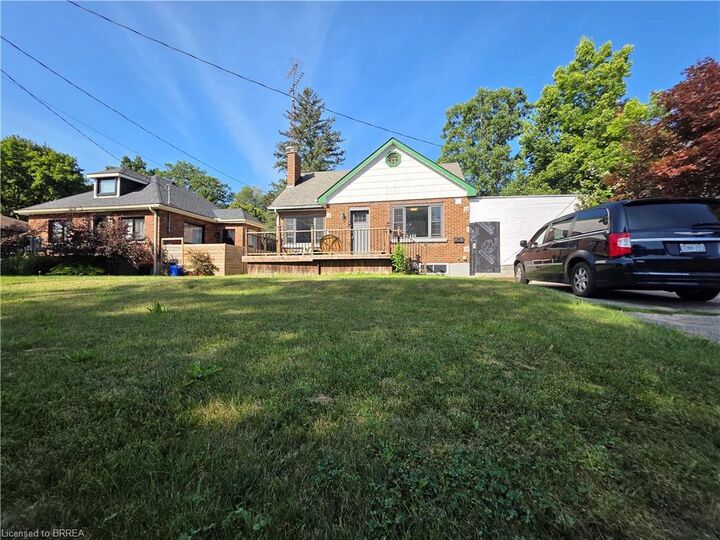 Property Photo: 32 Forest Road ON N3S 6W2