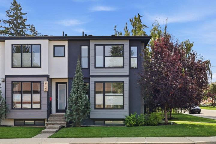 Property Photo: 2002 31 Street SW AB T3E 2N2
