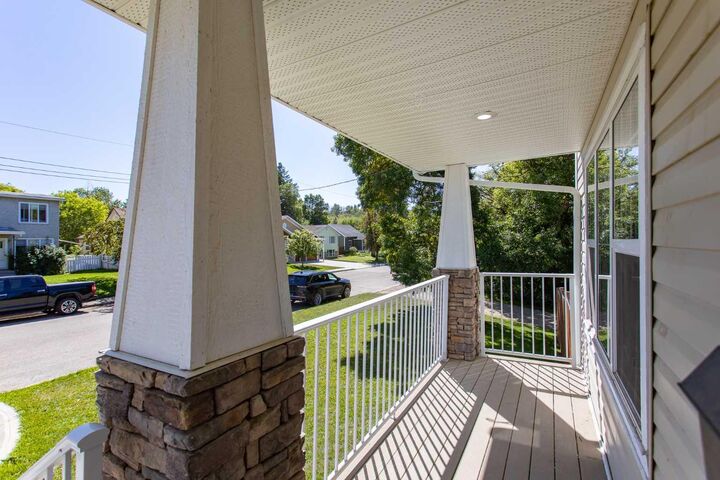 Property Photo:  5324 44 Avenue  AB T4N 3J2 