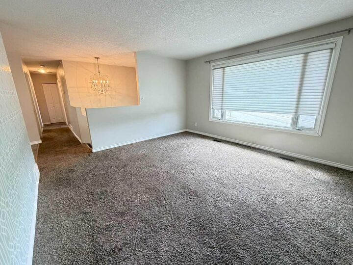 Property Photo: 298 Mountain Street AB T7V 1M4