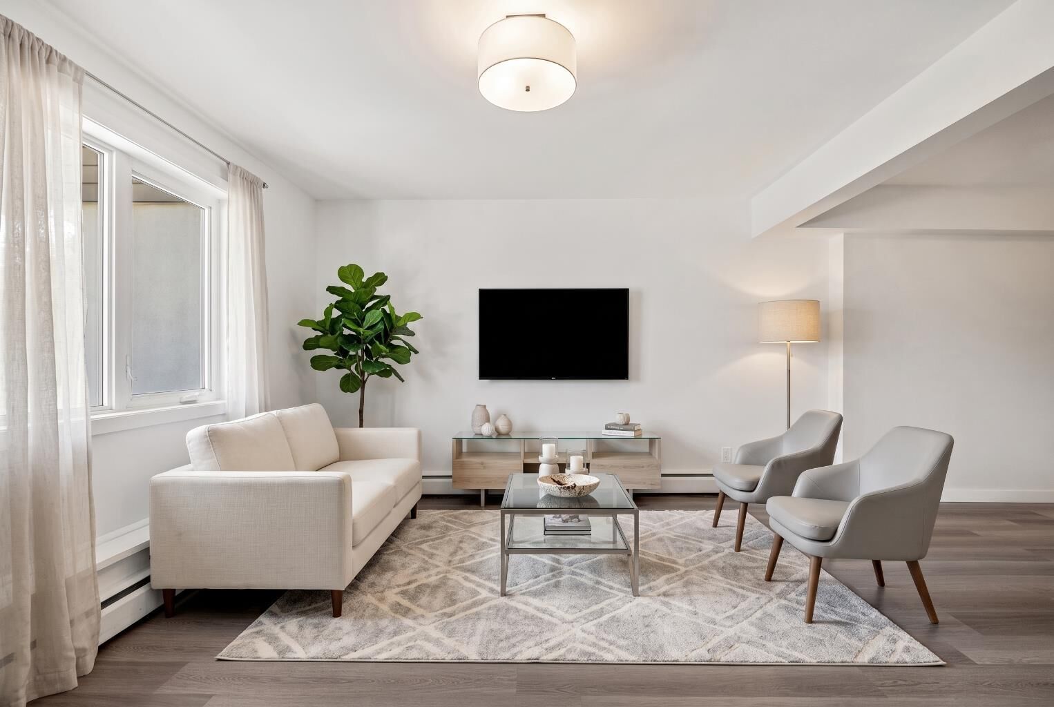 Property Photo:  3809 45 Street SW 40  AB T3E 3H4 