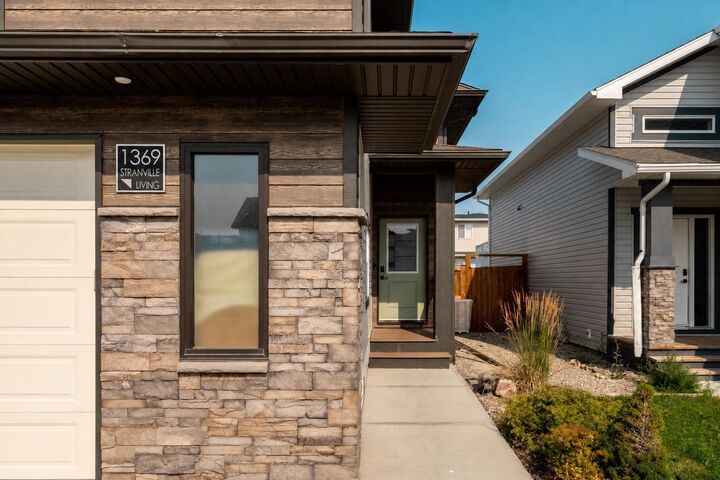 Property Photo: 1369 Pacific Circle W AB T1J 5V3