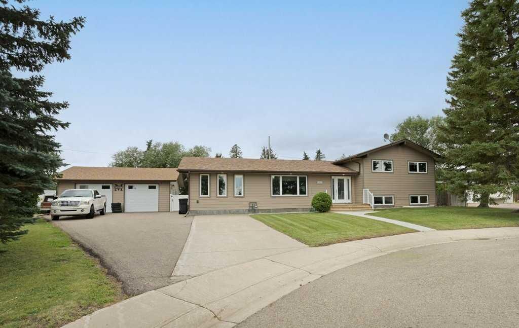 Property Photo:  19 Long Pine Court  AB T0J 0Z0 
