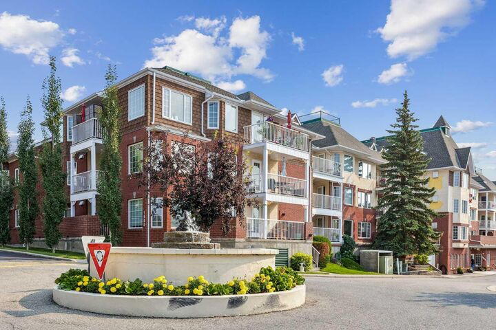 Property Photo: 1203 Sienna Park Green SW 1203 AB T3H 3N7