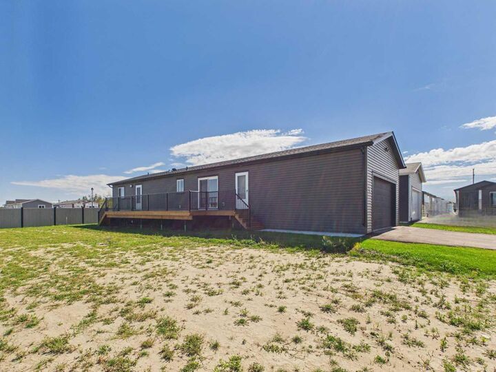 Property Photo: 79 McKay Place AB T0M 1J2