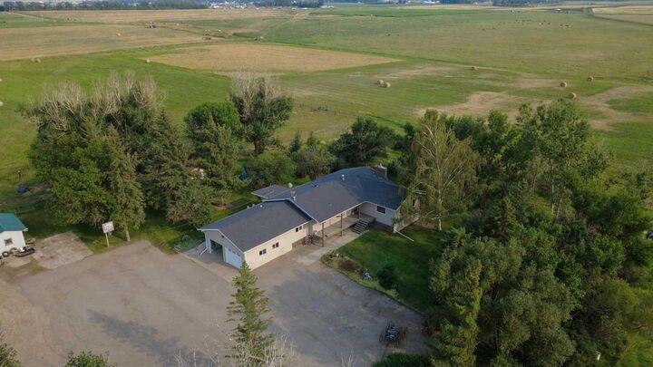 Property Photo: 63009 RR 210 AB T0K 2S0