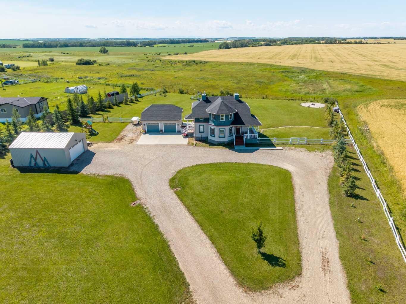 Property Photo: 31250 Range Road 33 AB T0M 0W0