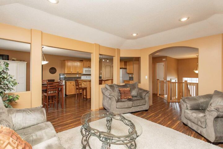 Property Photo: 717 Lancaster Drive AB T4R 2T5