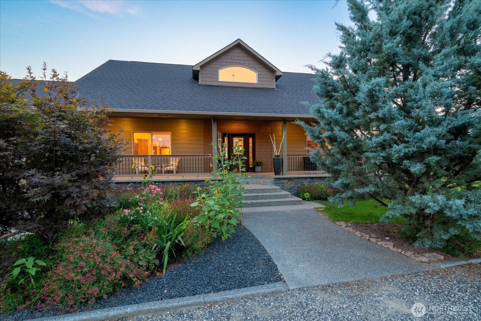 Property Photo: 9334 N Canyon View Pr NE WA 99320