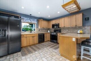 Property Photo:  11720  261st Avenue Ct E  WA 98321 