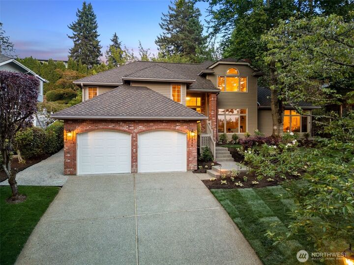 Property Photo: 9824 111th Avenue NE WA 98033