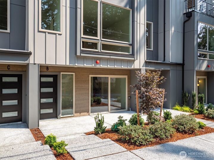 Property Photo:  18032 - B  Sunnyside Avenue N  WA 98133 