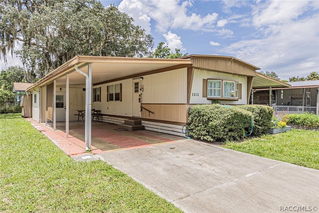 Property Photo: 5160 S Florence Terrace FL 34436