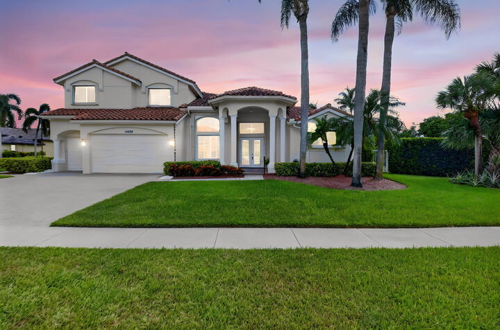 Property Photo: 11554 Knightsbridge Place FL 33449