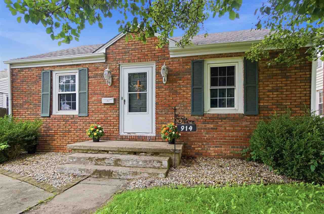 Property Photo:  914 NW A Street  IN 47374 