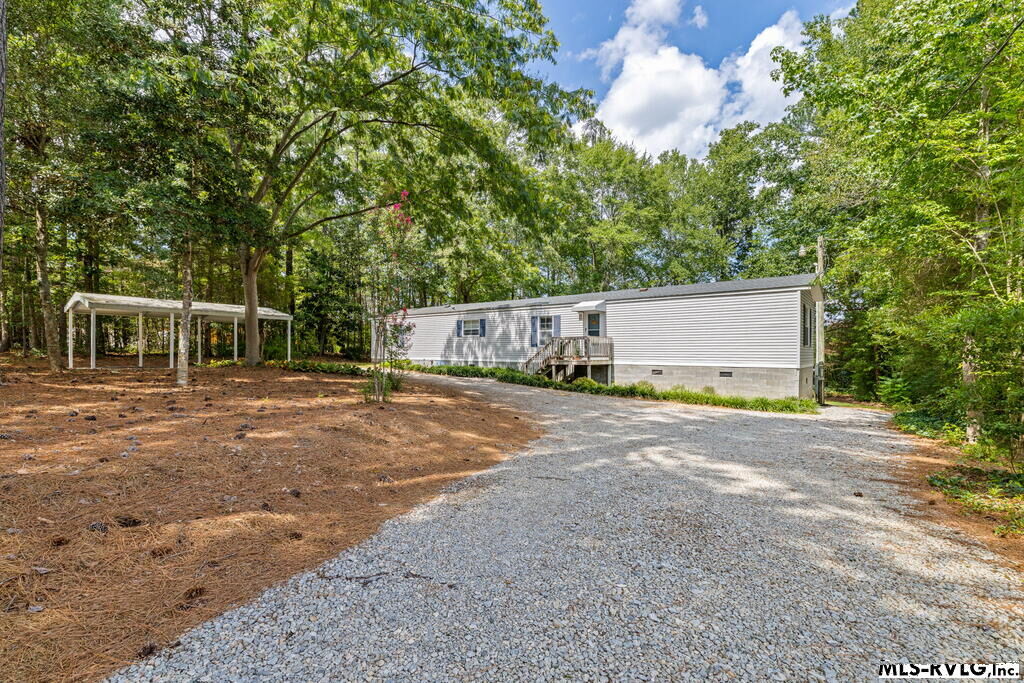 Property Photo:  675 Hawthorne Dr  VA 23919 