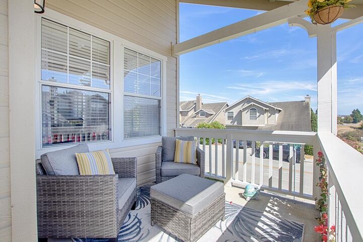 Property Photo:  73 Firethorne Way  CA 95076 