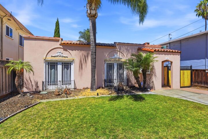 Property Photo: 1033 Villa Avenue CA 95126