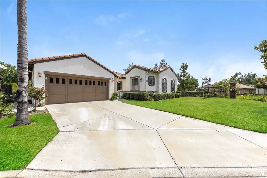 Property Photo:  23806 Carrizo Gorge Court  CA 92883 