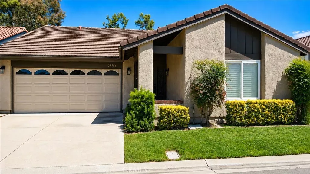 Property Photo: 27754 Via Rodrigo CA 92692