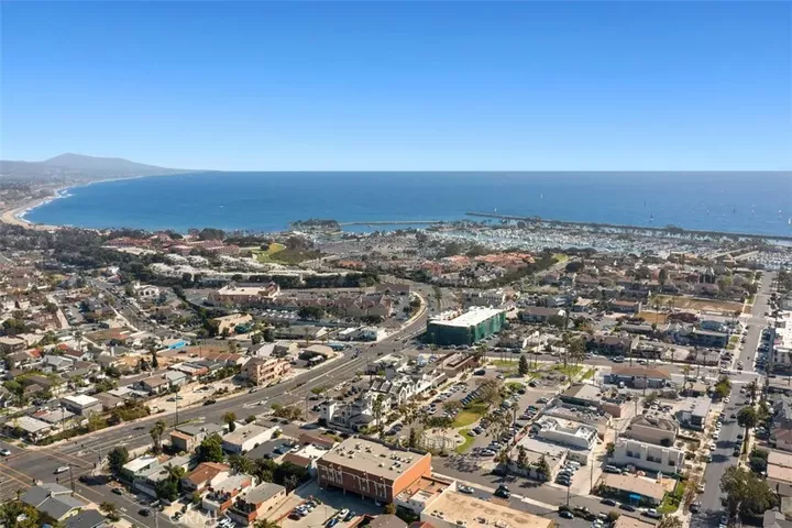 Property Photo:  24448 Alta Vista Drive 21  CA 92629 