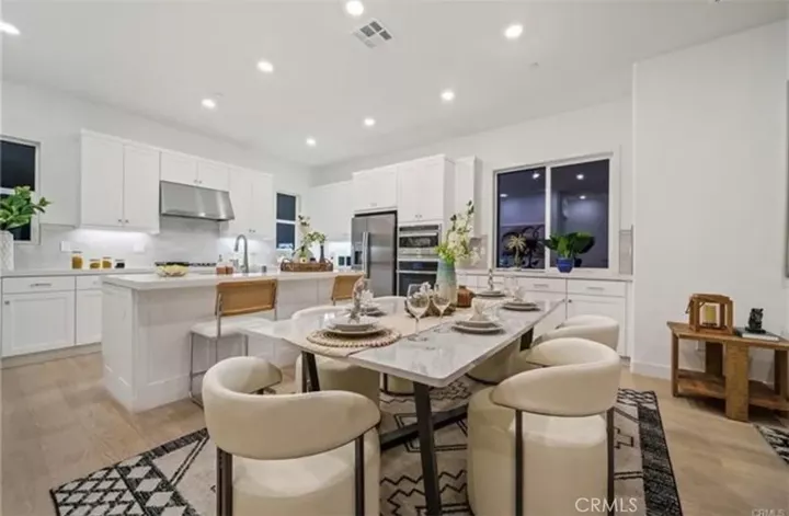Property Photo: 273 Lynx CA 92618