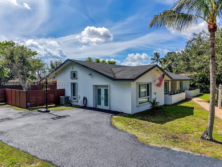Property Photo:  13241 SW 104th Ave  FL 33176 
