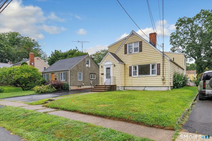 Property Photo:  90 Ulrich Road  CT 06614 
