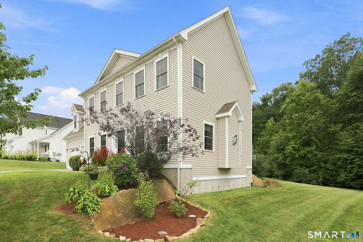 Property Photo:  6 Tall Wood Drive  CT 06424 