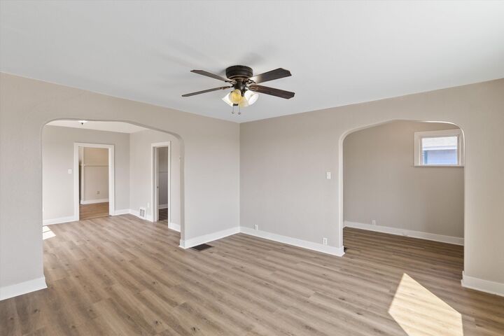 Property Photo:  407 E Dalton Ave  WA 99207 