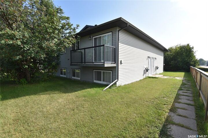 Property Photo: 307 6th Street E SK S0E 1E0