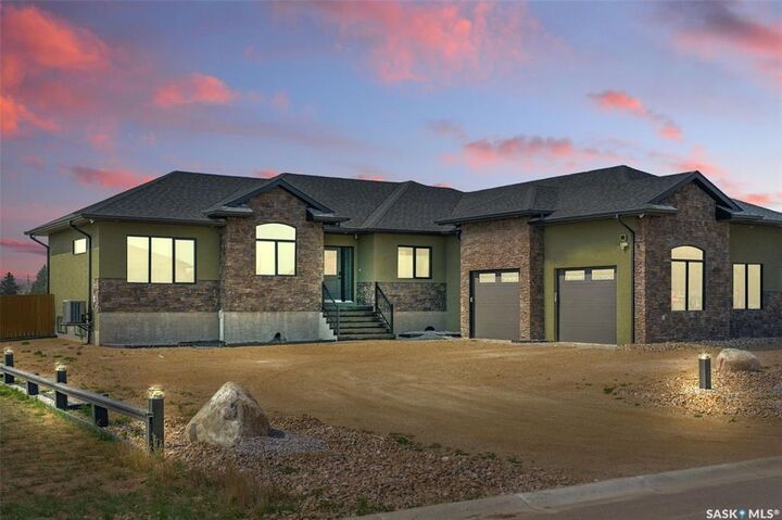 Property Photo: 503 8th Avenue E SK S0K 4T0